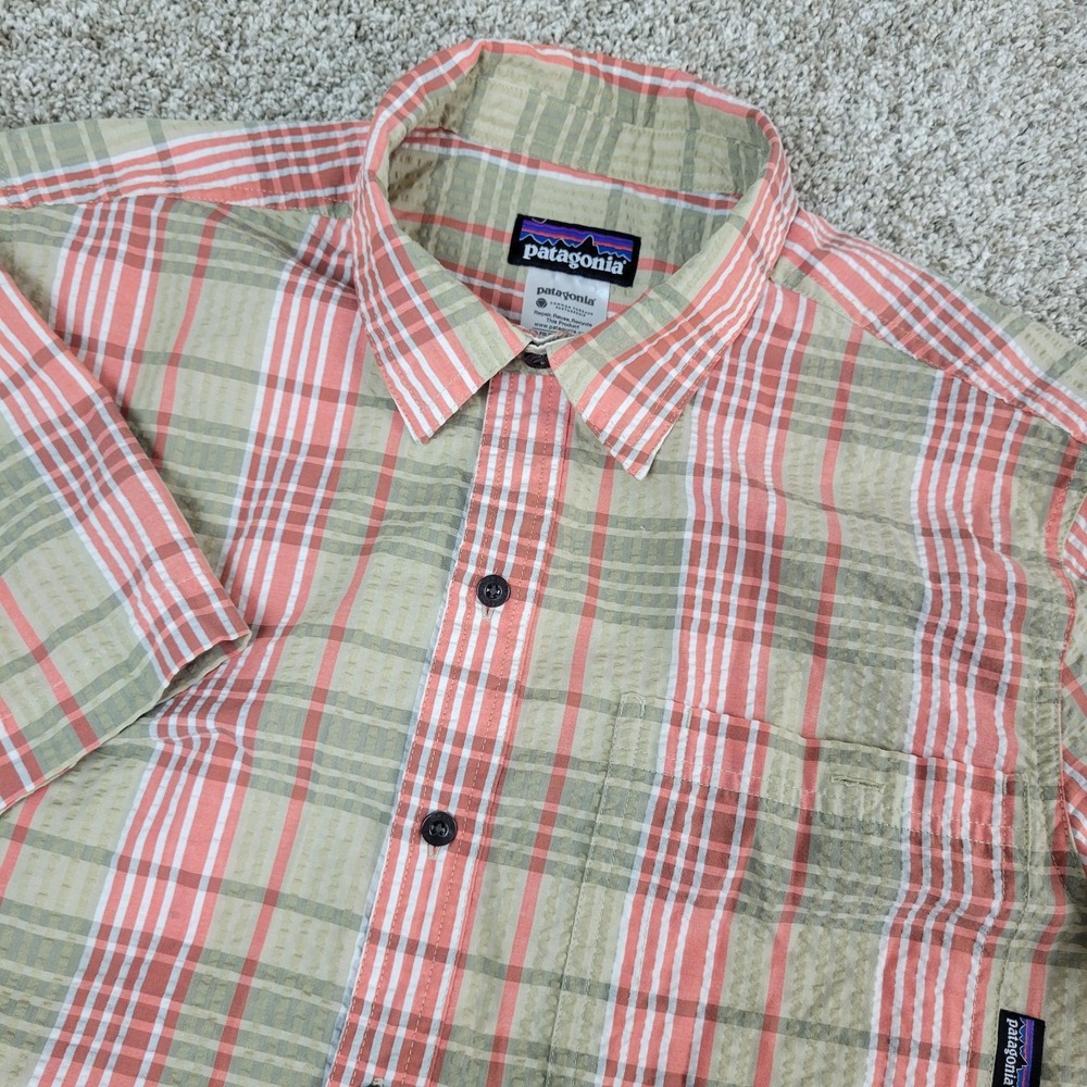 Patagonia Mens Medium Orange‎ Brown Plaid Seersucker Performance Button Up SS